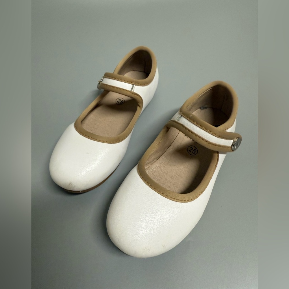 Zeebra  classic leather MARY JANE toddler girl sz25